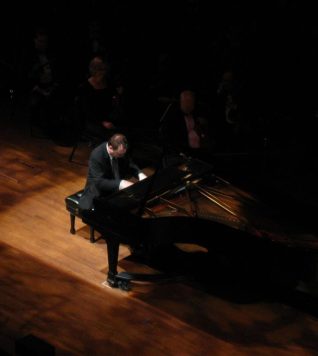 piano pianist stage concert music 302122